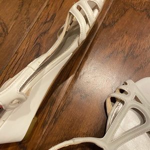 Michael Shannon White Sandals. Size 8